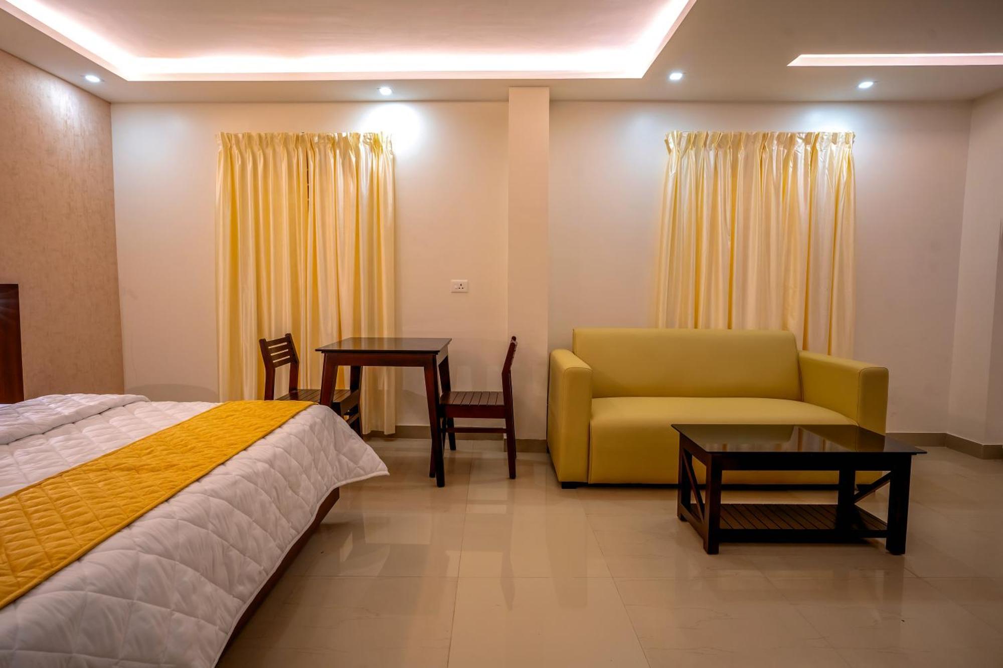 Metro Residency Hotel Tirur ภายนอก รูปภาพ
