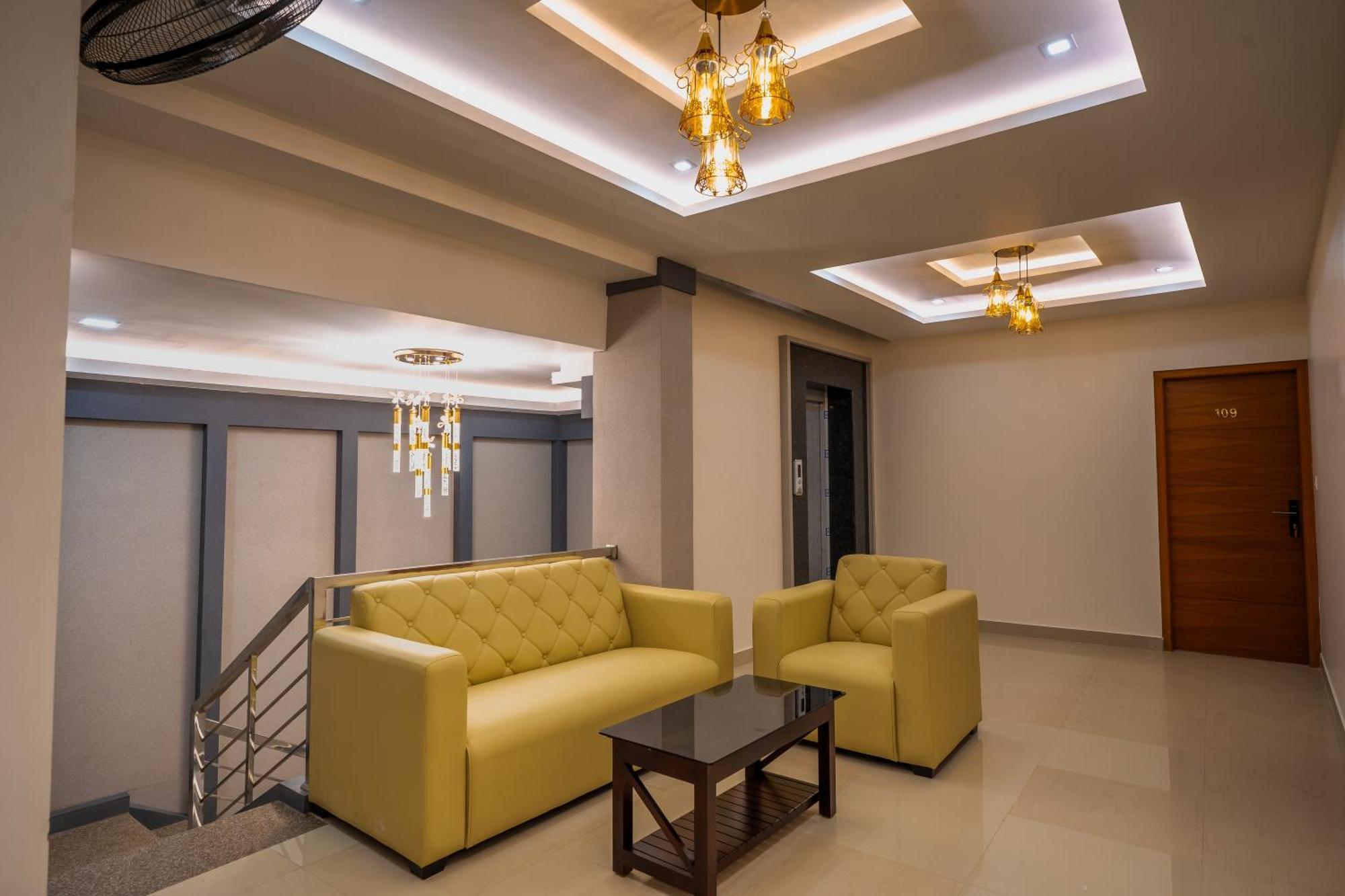 Metro Residency Hotel Tirur ภายนอก รูปภาพ