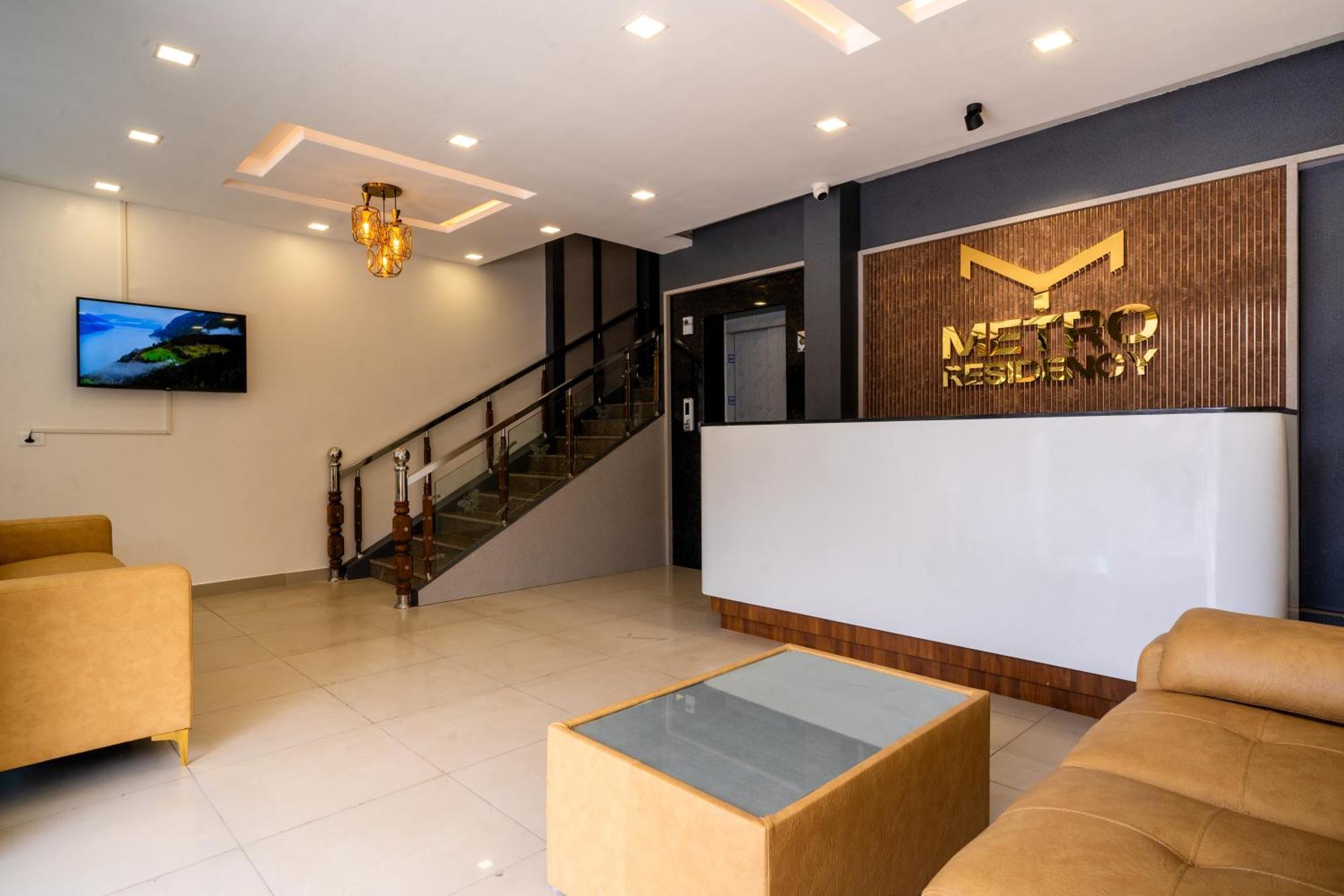 Metro Residency Hotel Tirur ภายนอก รูปภาพ