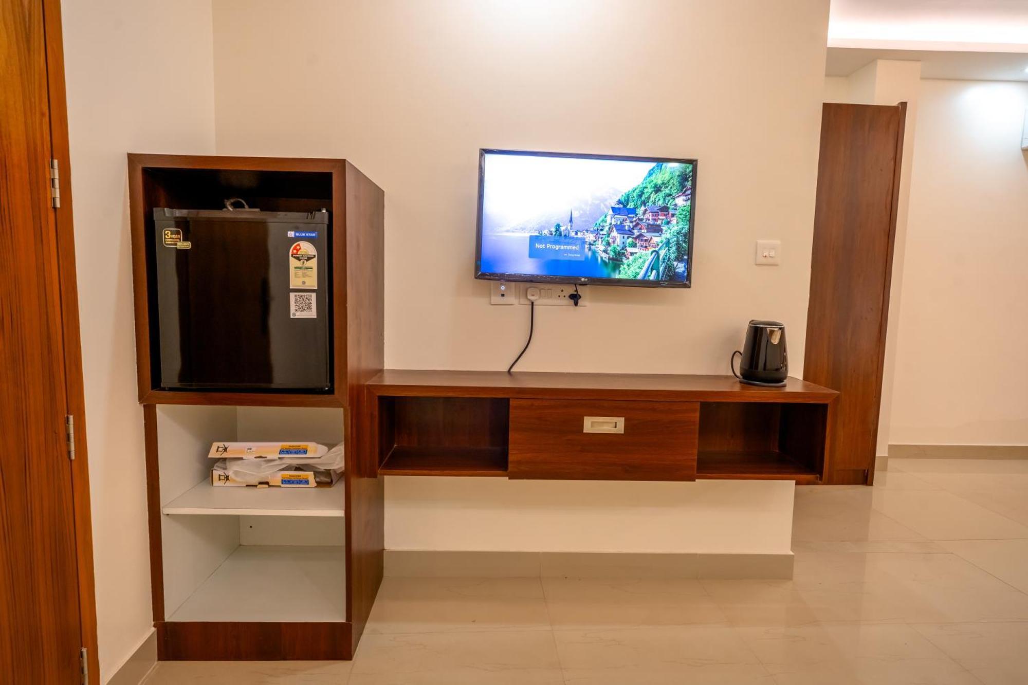 Metro Residency Hotel Tirur ภายนอก รูปภาพ